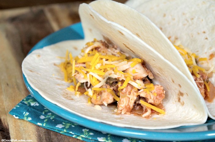 Quick Keto & Paleo Crockpot Salsa Chicken Taco Recipe